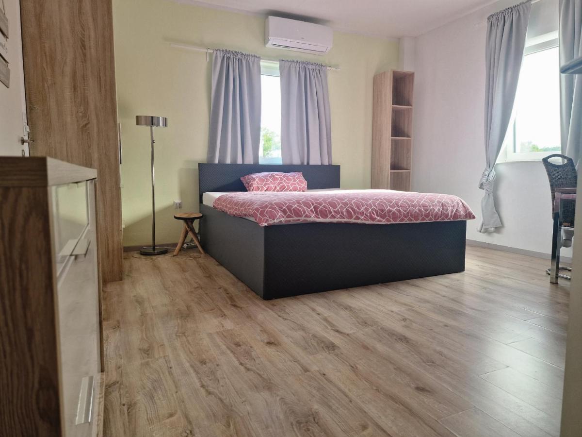 Ibo-Apart 1 Zimmer Apartment In 黑措根奥拉赫 外观 照片